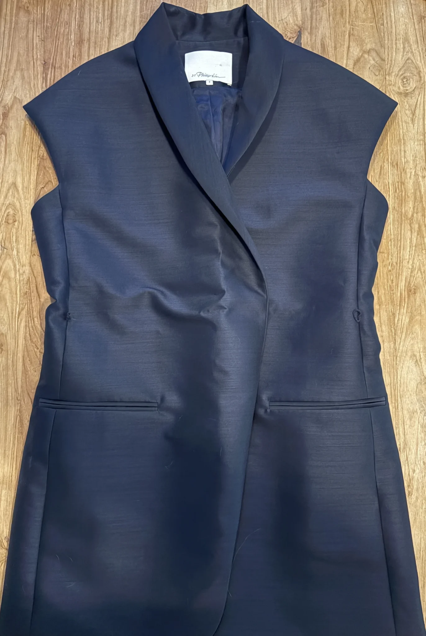 Image for 3.1 Phillip Lim – veste longue sans manches noire satinée – Taille 4