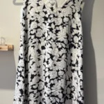 Featured thumbnail for Club Monaco – robe florale 100 % soie – Taille 2