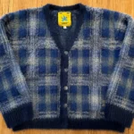 Featured thumbnail for UNIF – Cardigan duveteux à carreaux bleu marine et gris – Taille XS