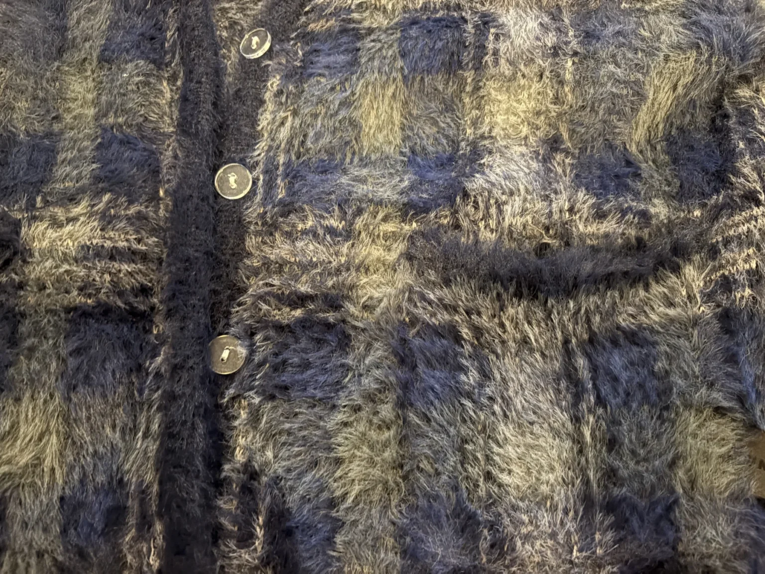 Image for UNIF – Cardigan duveteux à carreaux bleu marine et gris – Taille XS