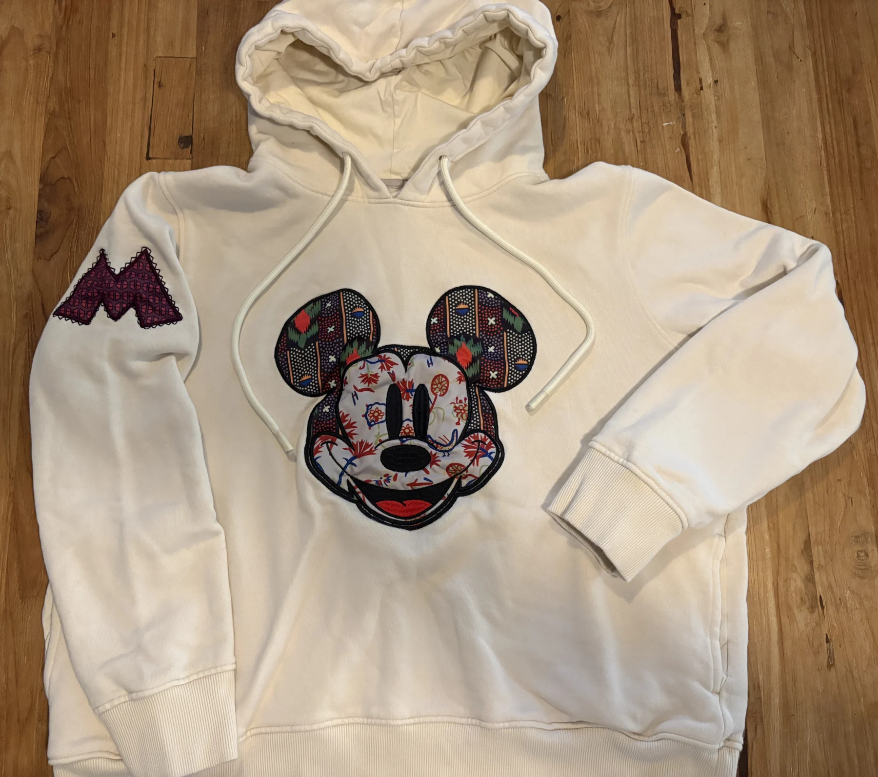 Desigual x Disney – Hoodie Mickey Face Patch écru – Taille XL Desigual seconde main