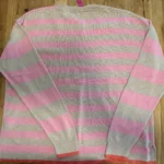 Thumbnail for Zaket et Plover – Chandail rayé rose et beige en coton-cachemire – Taille L