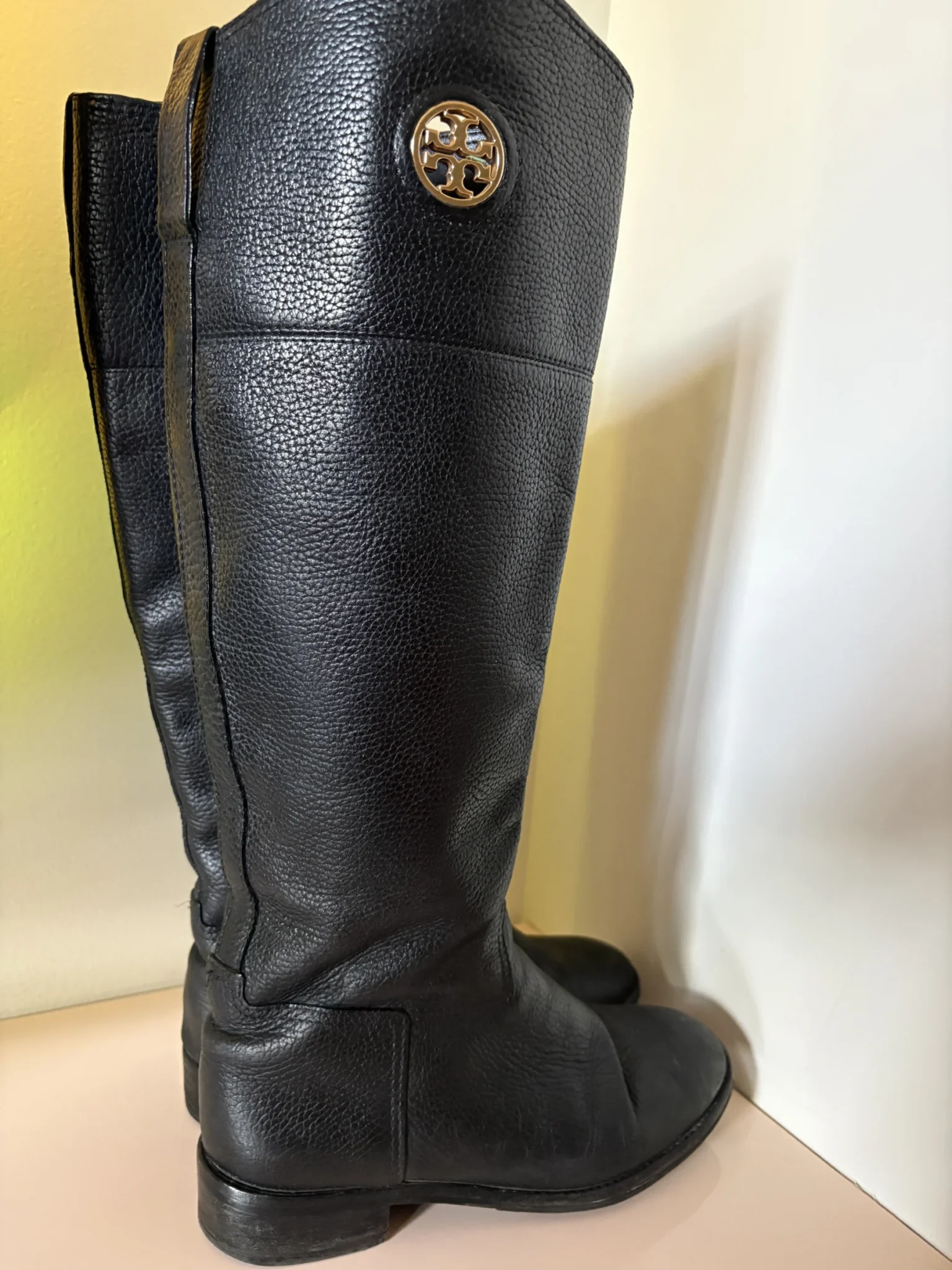 Image for Tory Burch – Bottes hautes cavalières noires – Taille 6½ M US