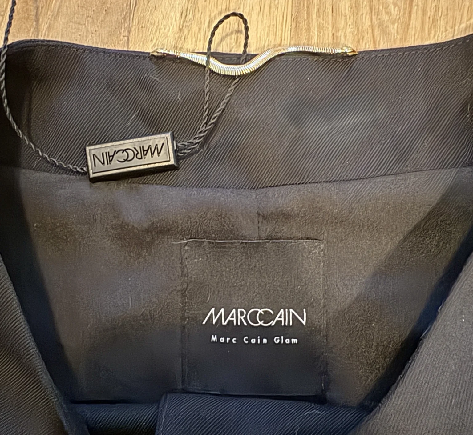 Image for Marc Cain Glam – veste sans manches noire – Taille N4