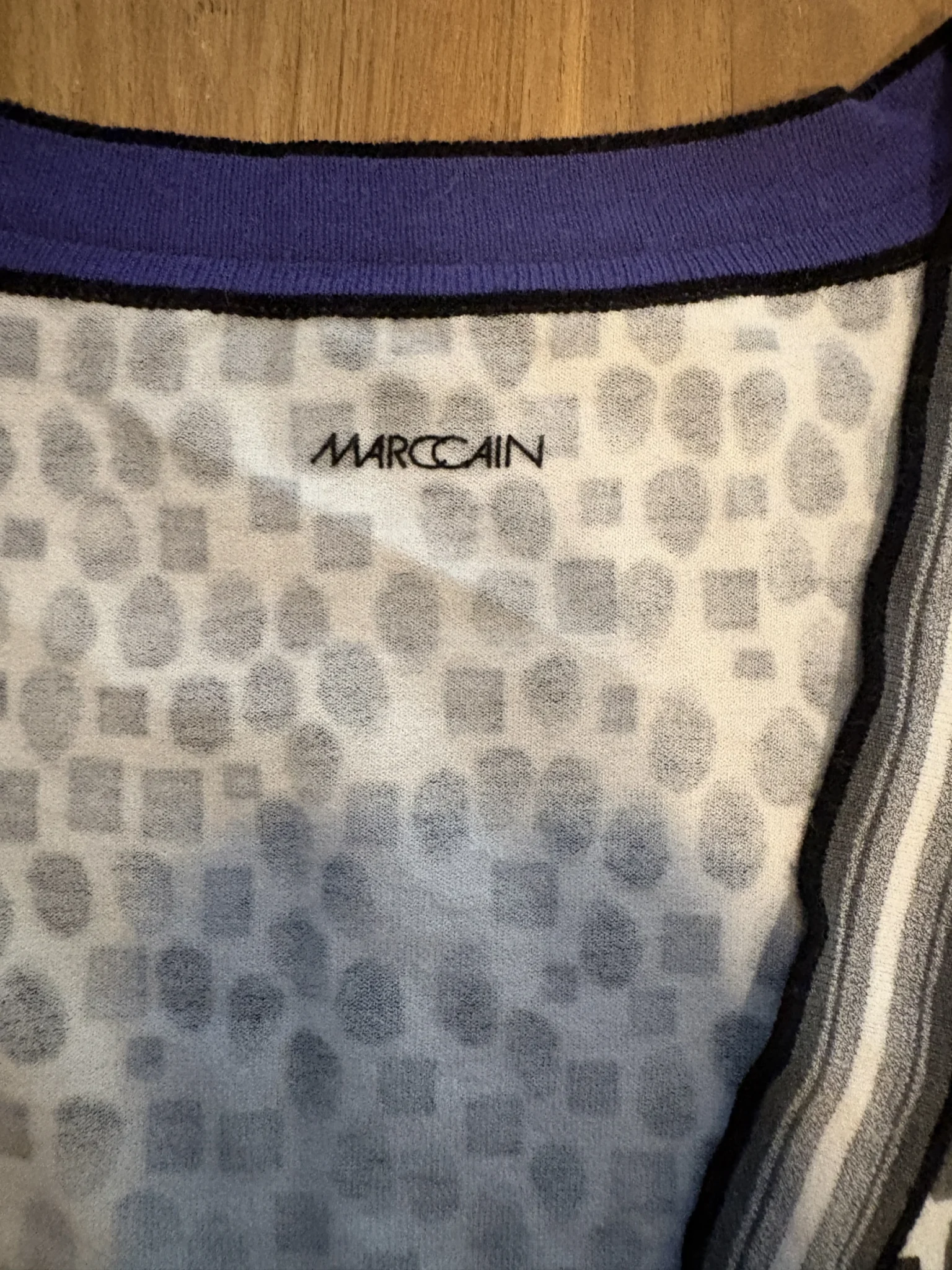 Image for Marc Cain – Cardigan graphique noir, gris et ivoire – Taille N4