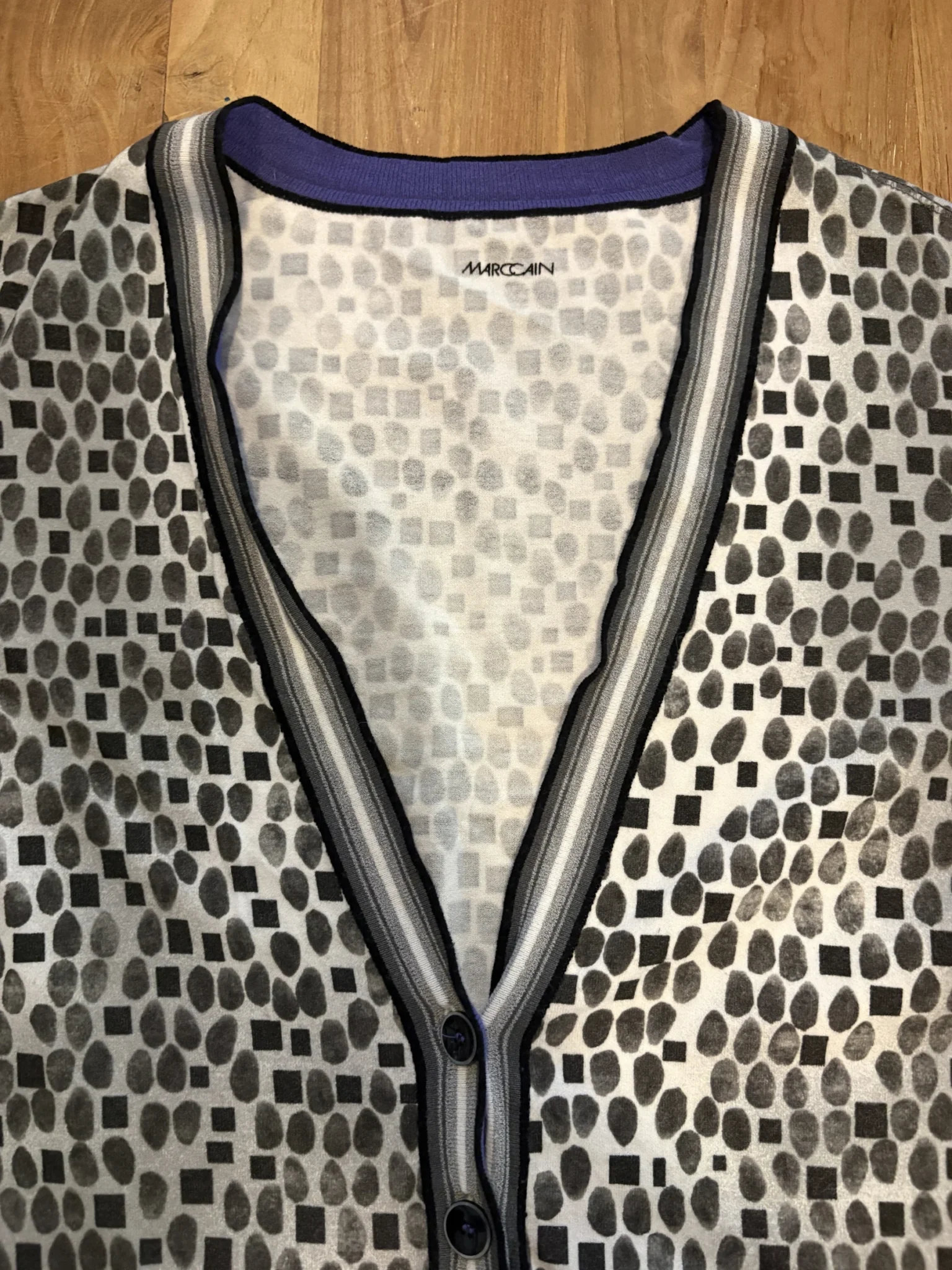 Image for Marc Cain – Cardigan graphique noir, gris et ivoire – Taille N4