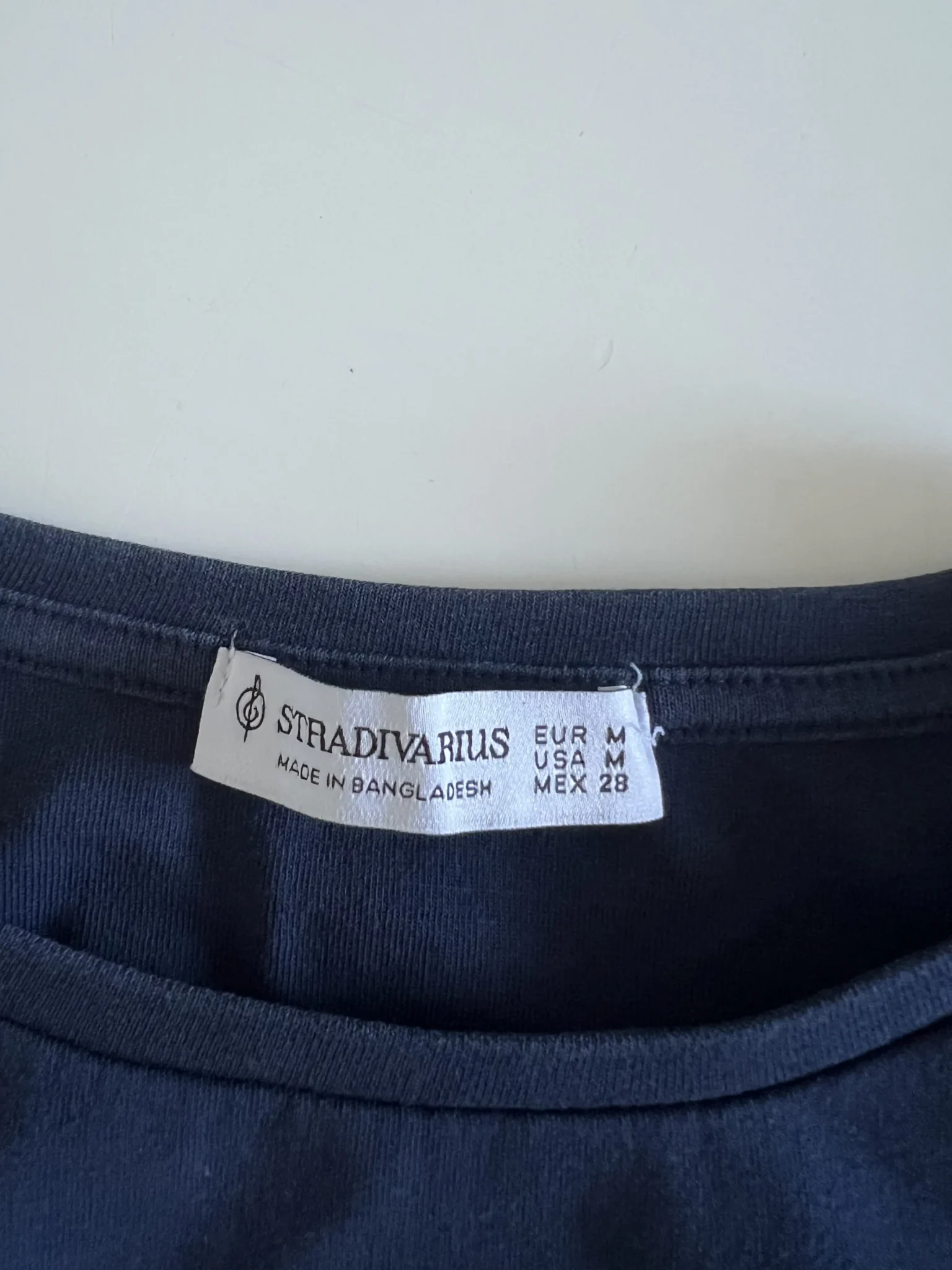 Image for T-shirt moulant bleu marine