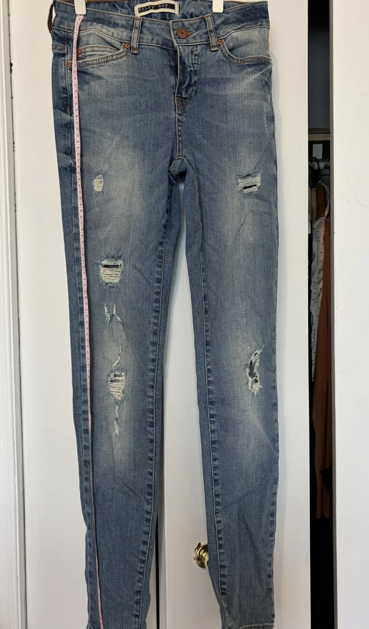 Featured image for Jeans Noisy may
