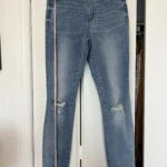 Featured thumbnail for Jeans taille haute, Garage