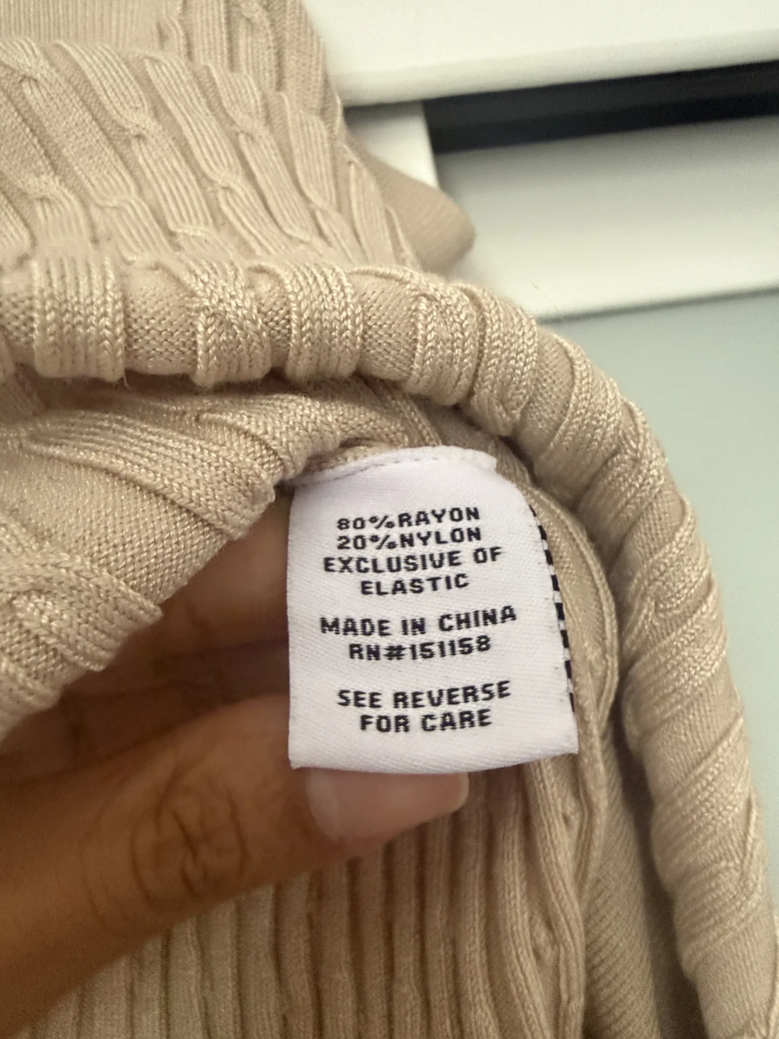 Image for 525 – Cream-coloured jumper and skirt set
