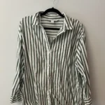 Featured thumbnail for Chemise verte et blanche rayée