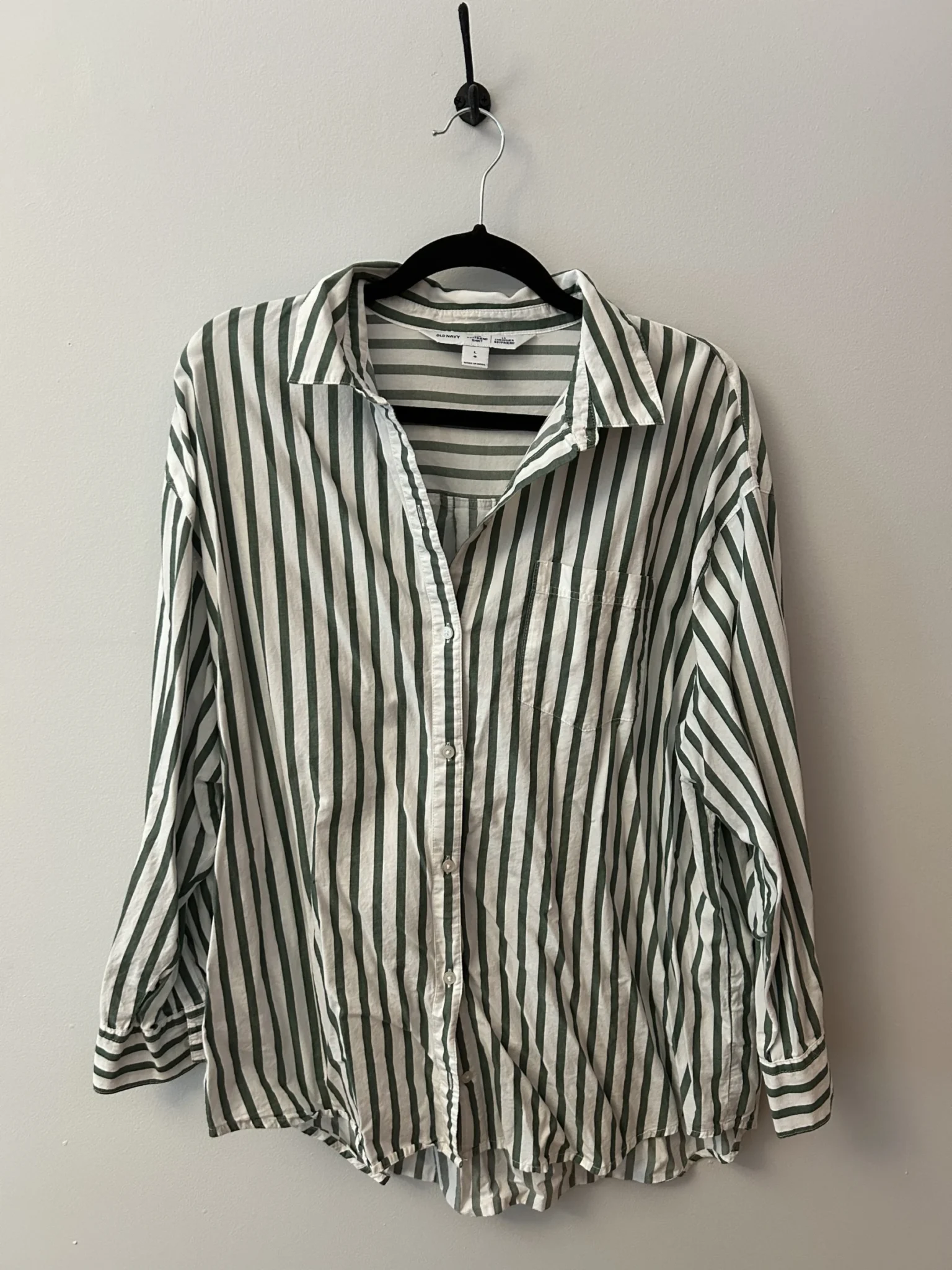 Featured image for Chemise verte et blanche rayée