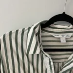 Thumbnail for Chemise verte et blanche rayée