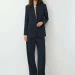 Featured thumbnail for Aritzia | Suit : Blazer + Pants Effortless (NEUF) 💙