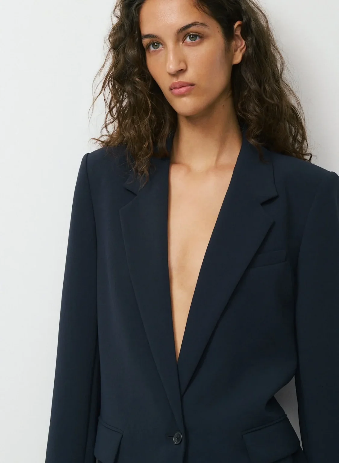 Image for Aritzia | Suit : Blazer + Pants Effortless (NEUF) 💙