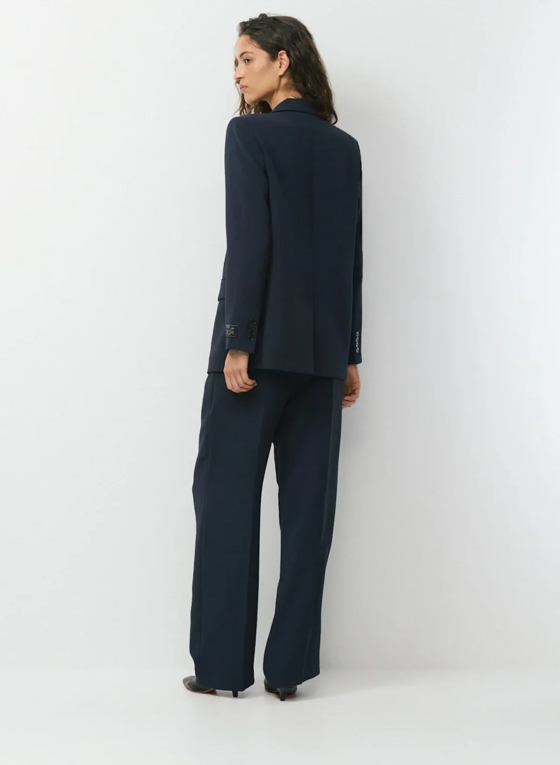 Image for Aritzia | Suit : Blazer + Pants Effortless (NEUF) 💙