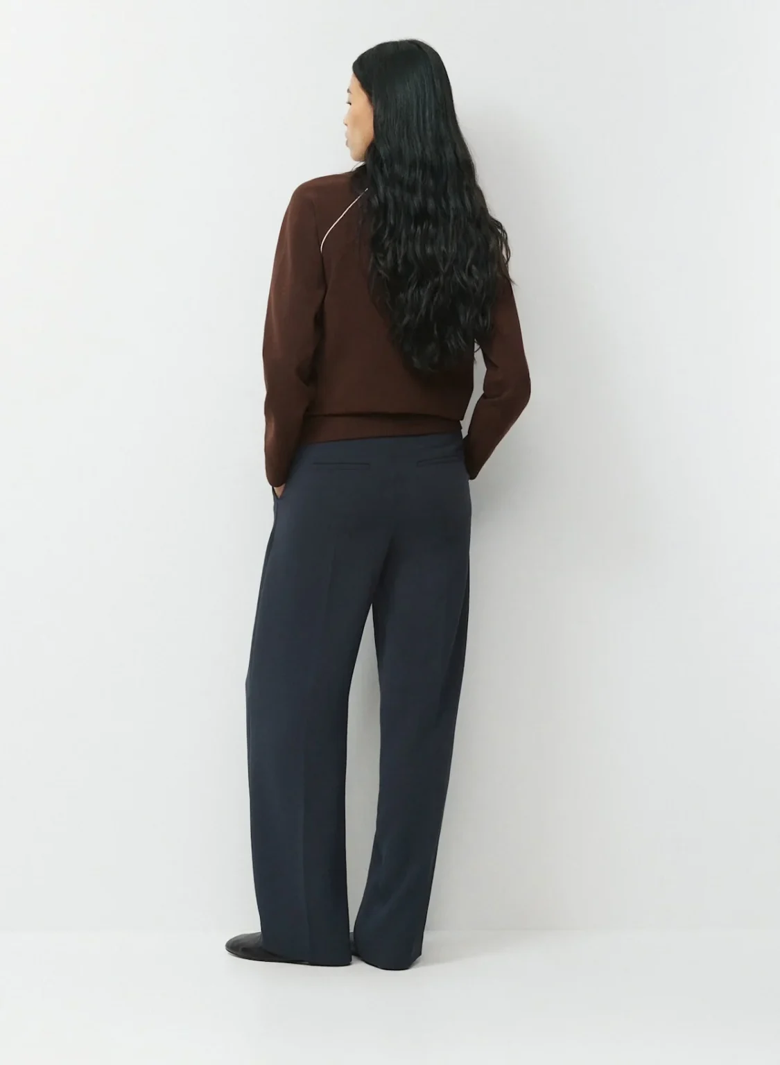 Image for Aritzia | Suit : Blazer + Pants Effortless (NEUF) 💙