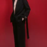Thumbnail for Aritzia | Suit : Blazer + Pants Effortless (NEUF) 🖤