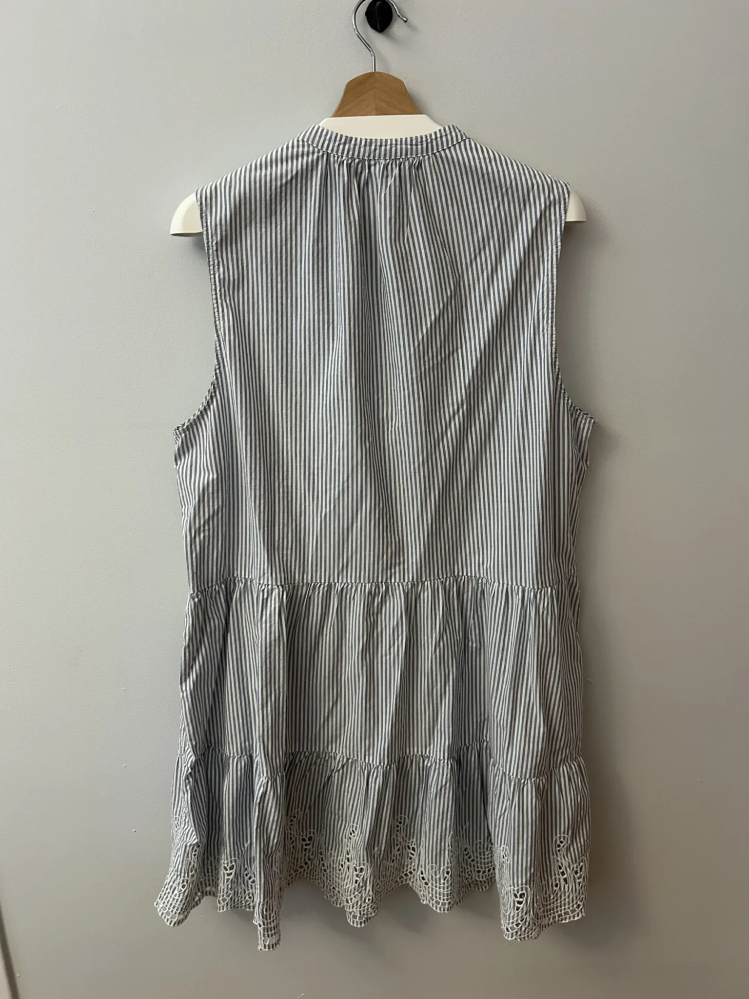 Image for Robe broderie anglaise
