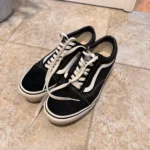 Featured thumbnail for Vans 8.5 US FEMMES