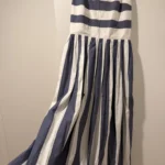 Thumbnail for Robe rayée bleu et blanc décolletée dans le dos COS