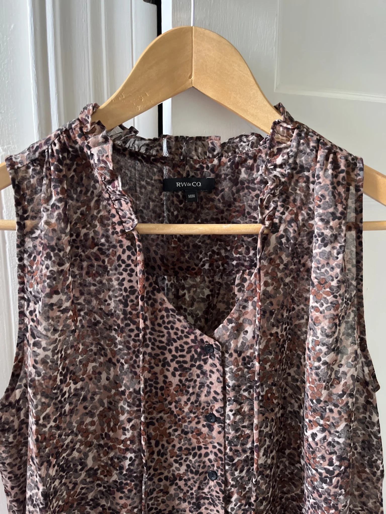Image for Sleeveless blouse