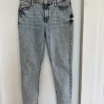 Featured thumbnail for Jeans Guess