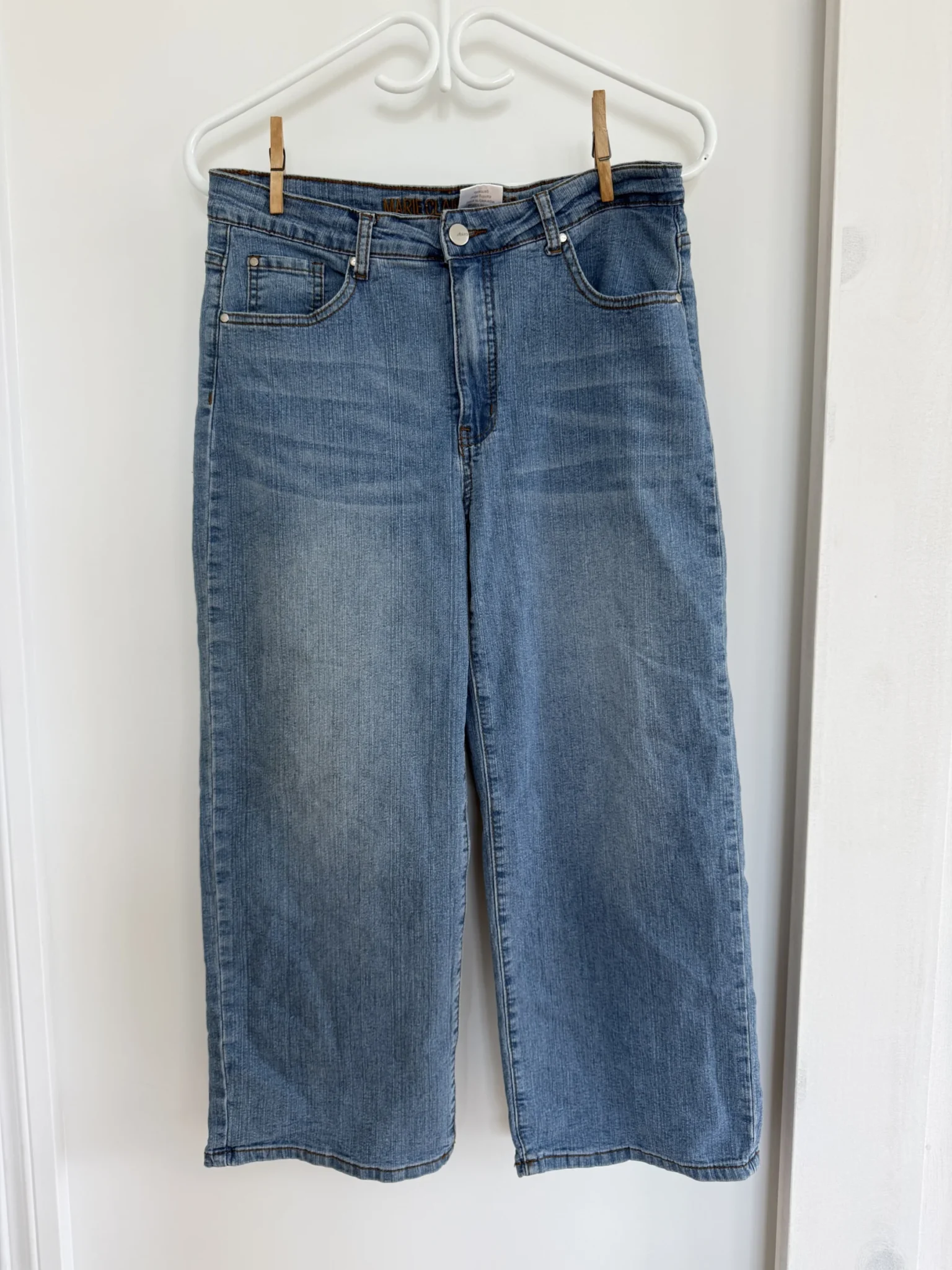 Image for Capri jeans