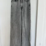 Featured thumbnail for Jeans gris