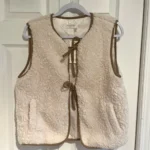 Thumbnail for Veste en sherpa Commense avec lacet sur le devant