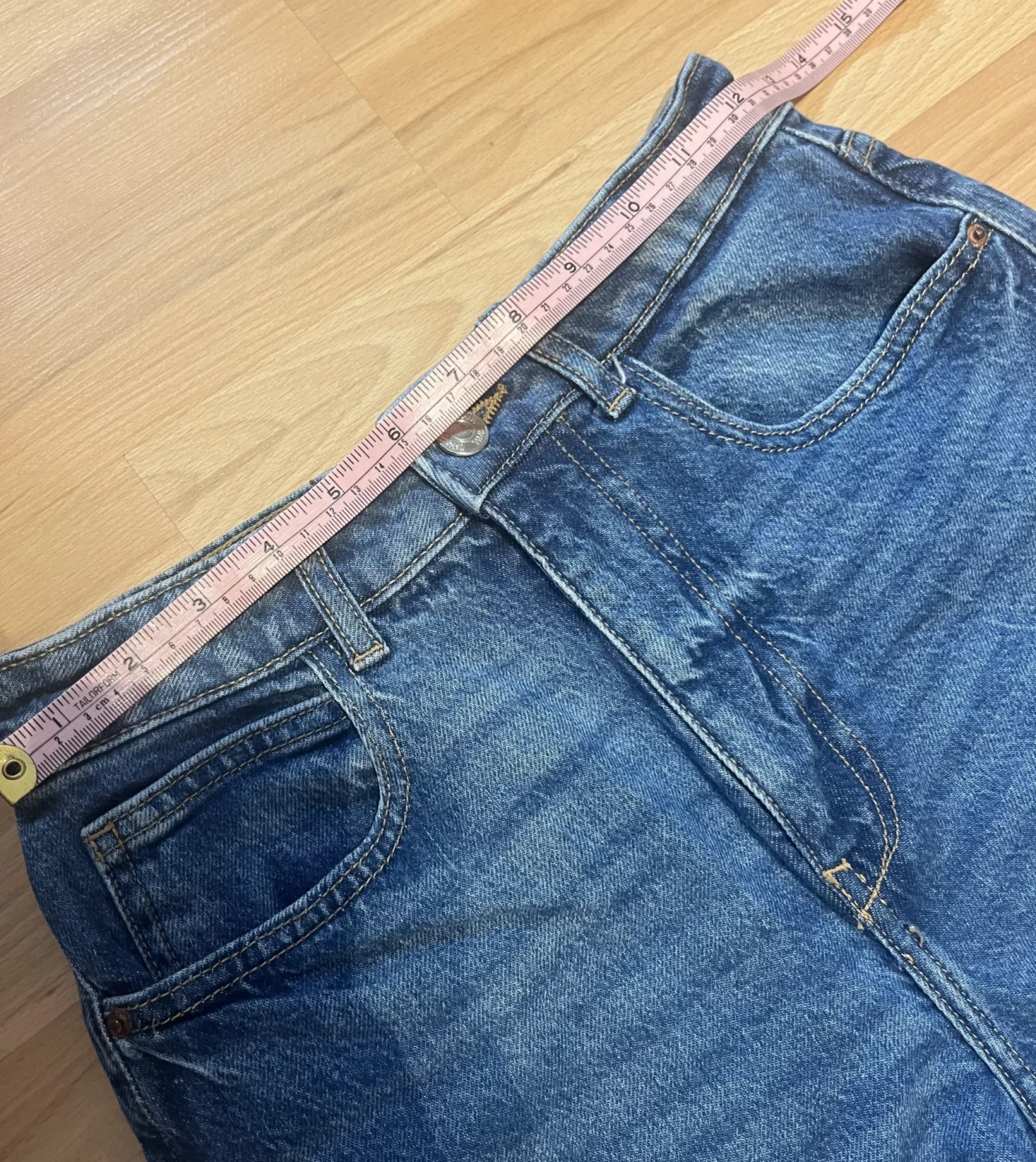 Image for VOMME NEUVE short en jeans Zara