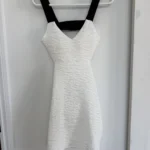 Featured thumbnail for Robe courte ajustée