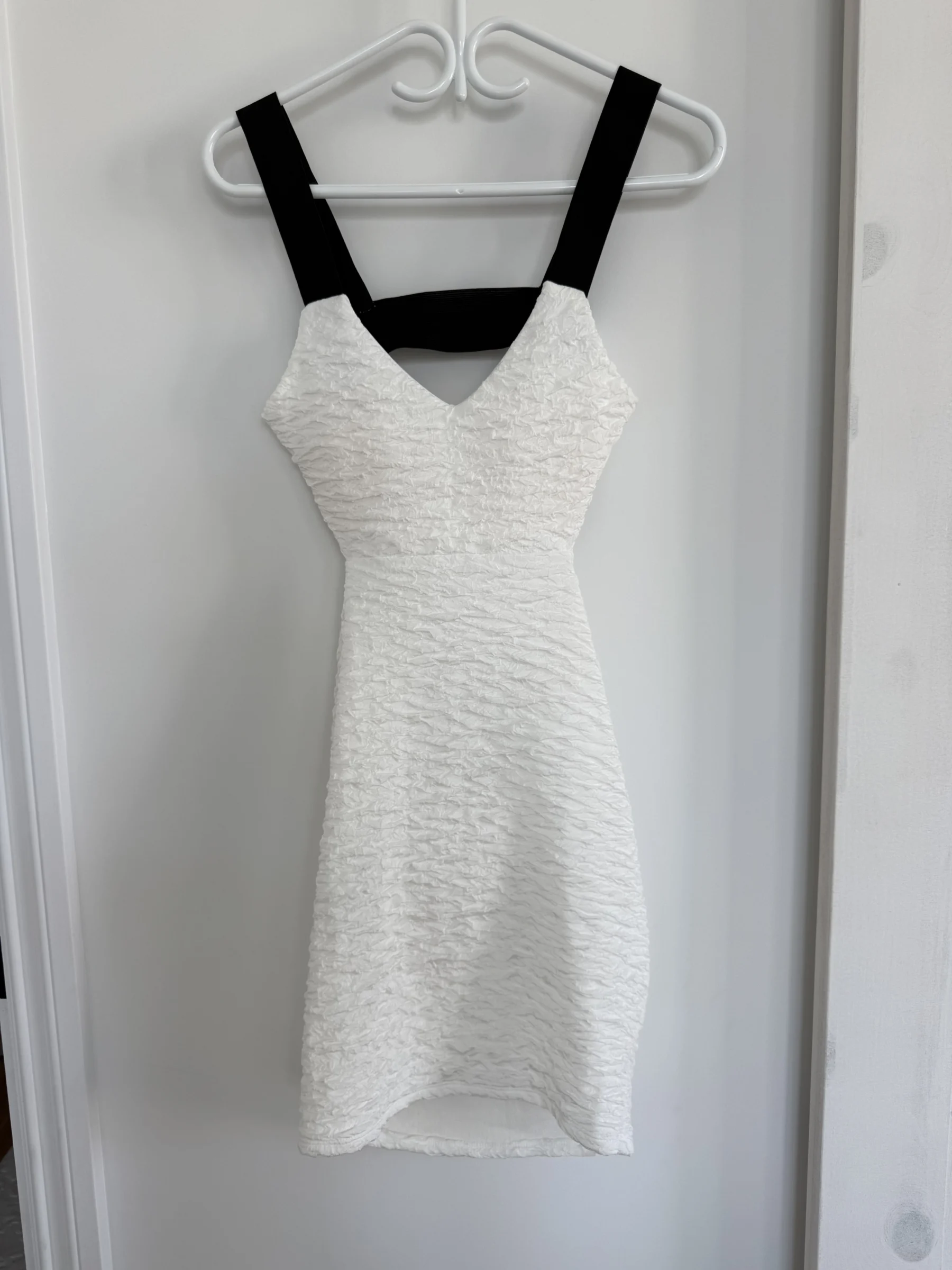 Robe courte ajustée *Autre seconde main