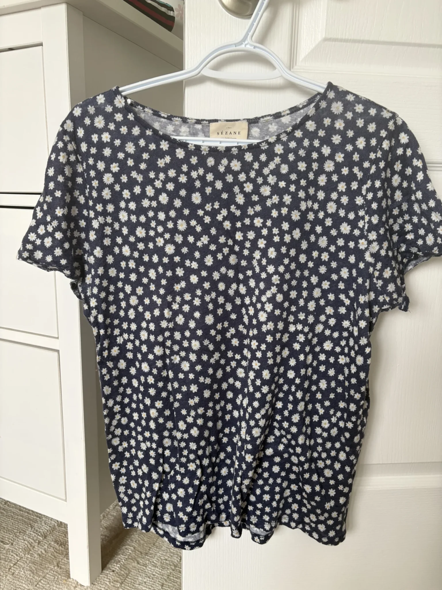 Featured image for T-Shirt fleuri Sézane