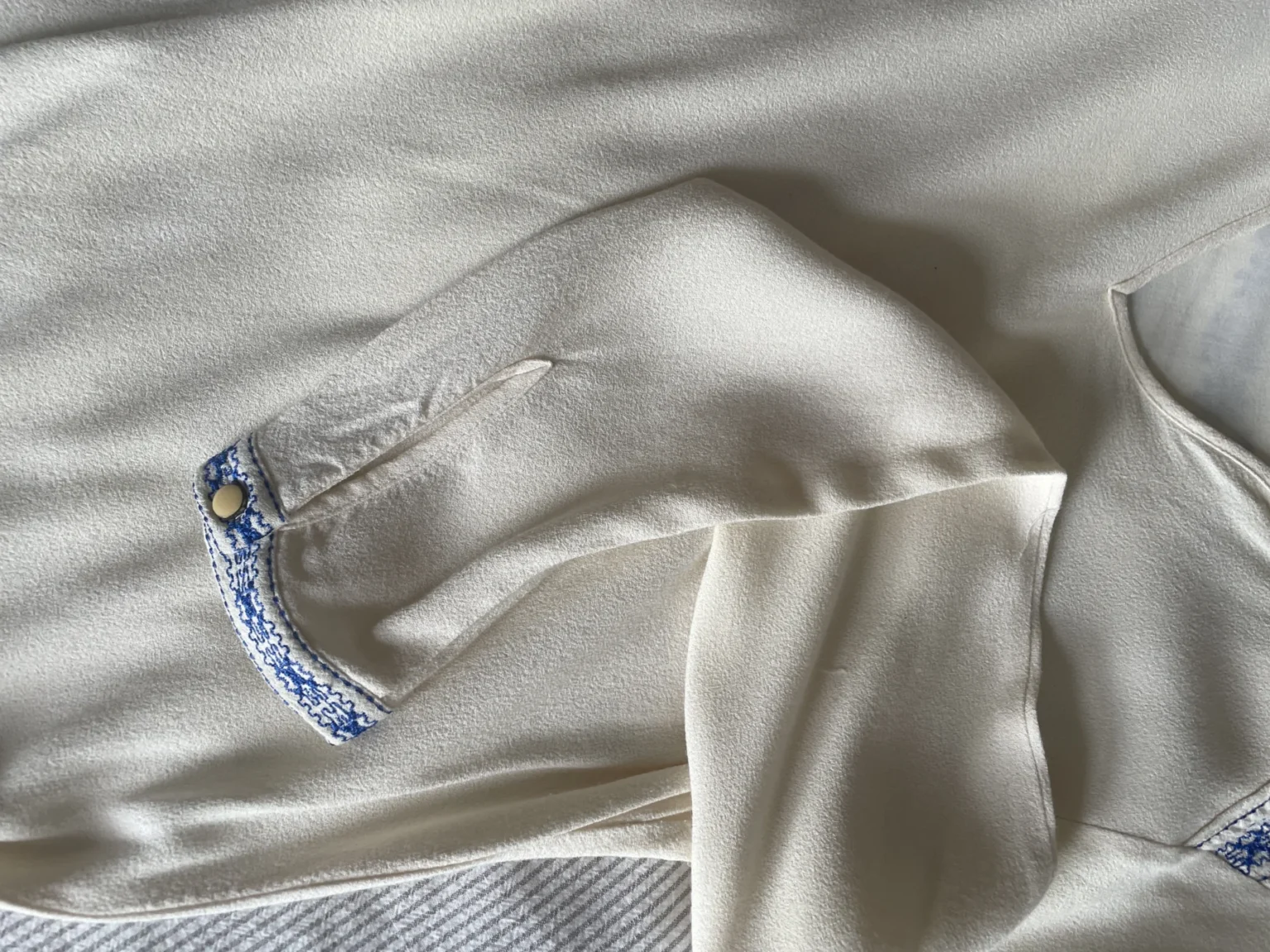 Image for Blouse Sézane brodée