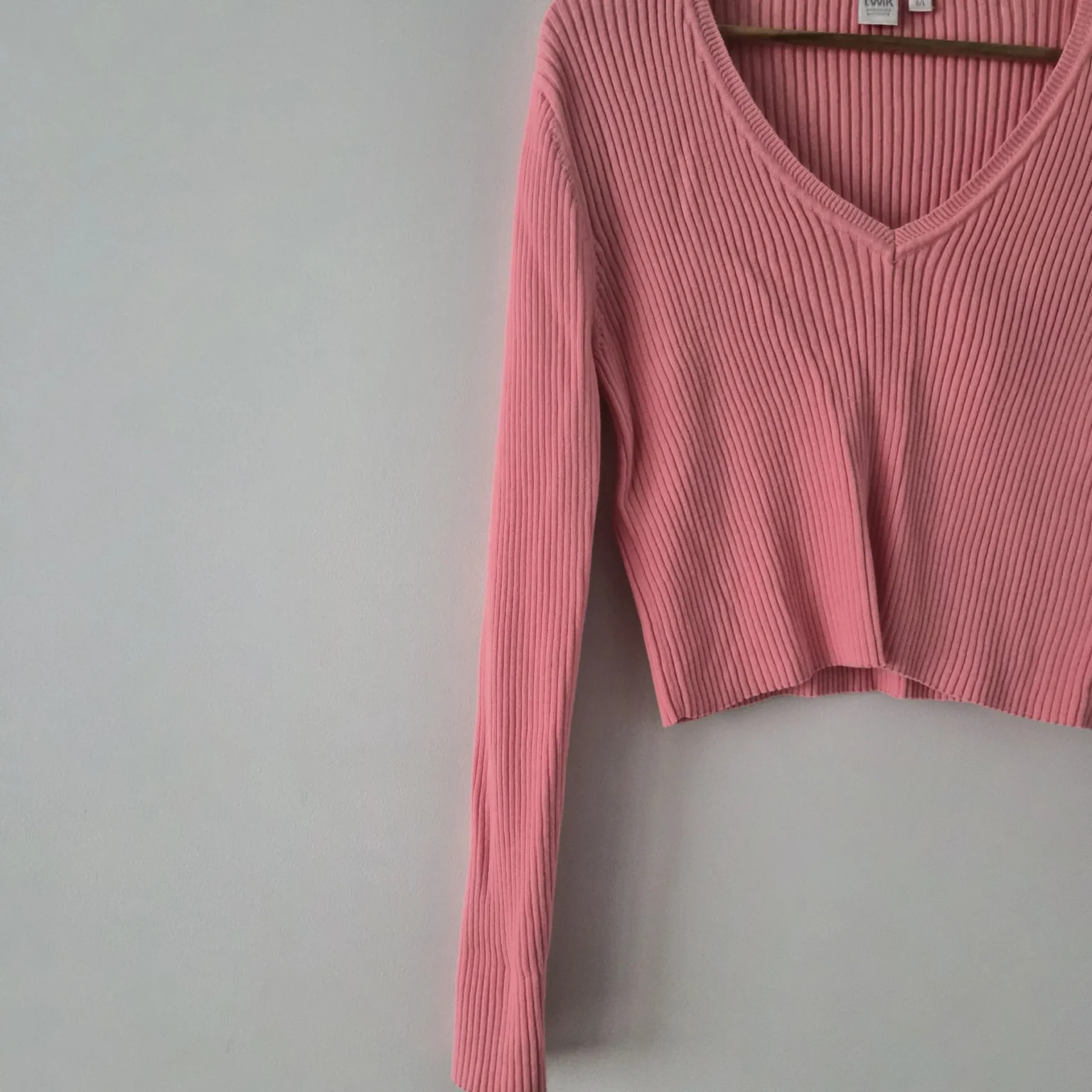 Image for V-neck jumper