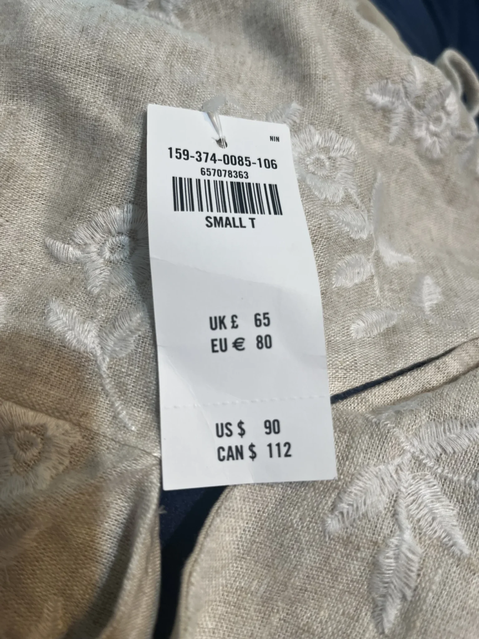 Image for Robe Abercrombie et Fitch en lin brodée avec col en V
