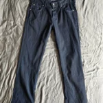Featured thumbnail for Jean Naked and Famous fait à Montréal