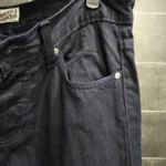 Thumbnail for Jean Naked and Famous fait à Montréal