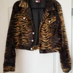 Featured thumbnail for Veste Tommy Hilfiger taille L motif tigré