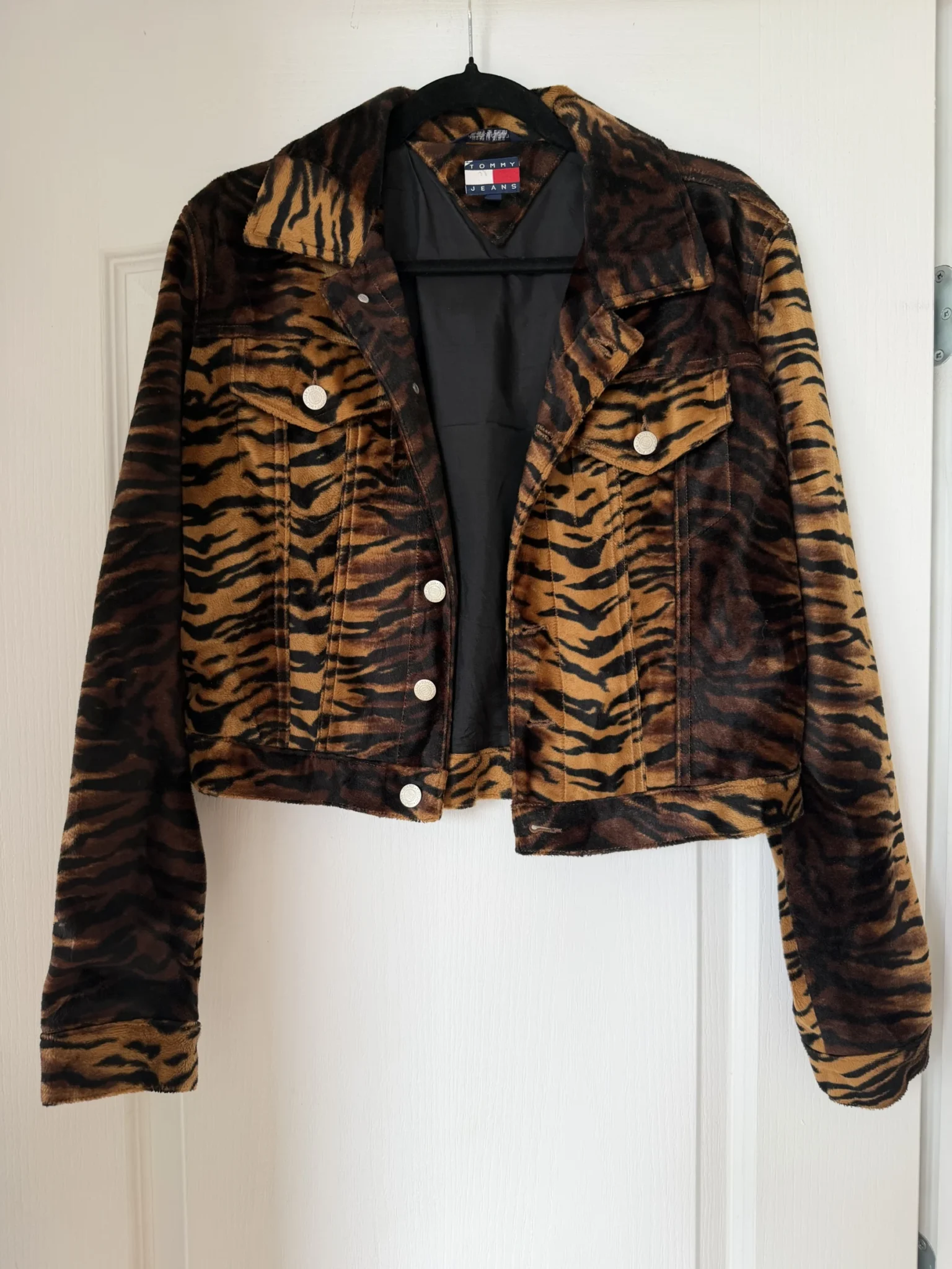 Featured image for Veste Tommy Hilfiger taille L motif tigré