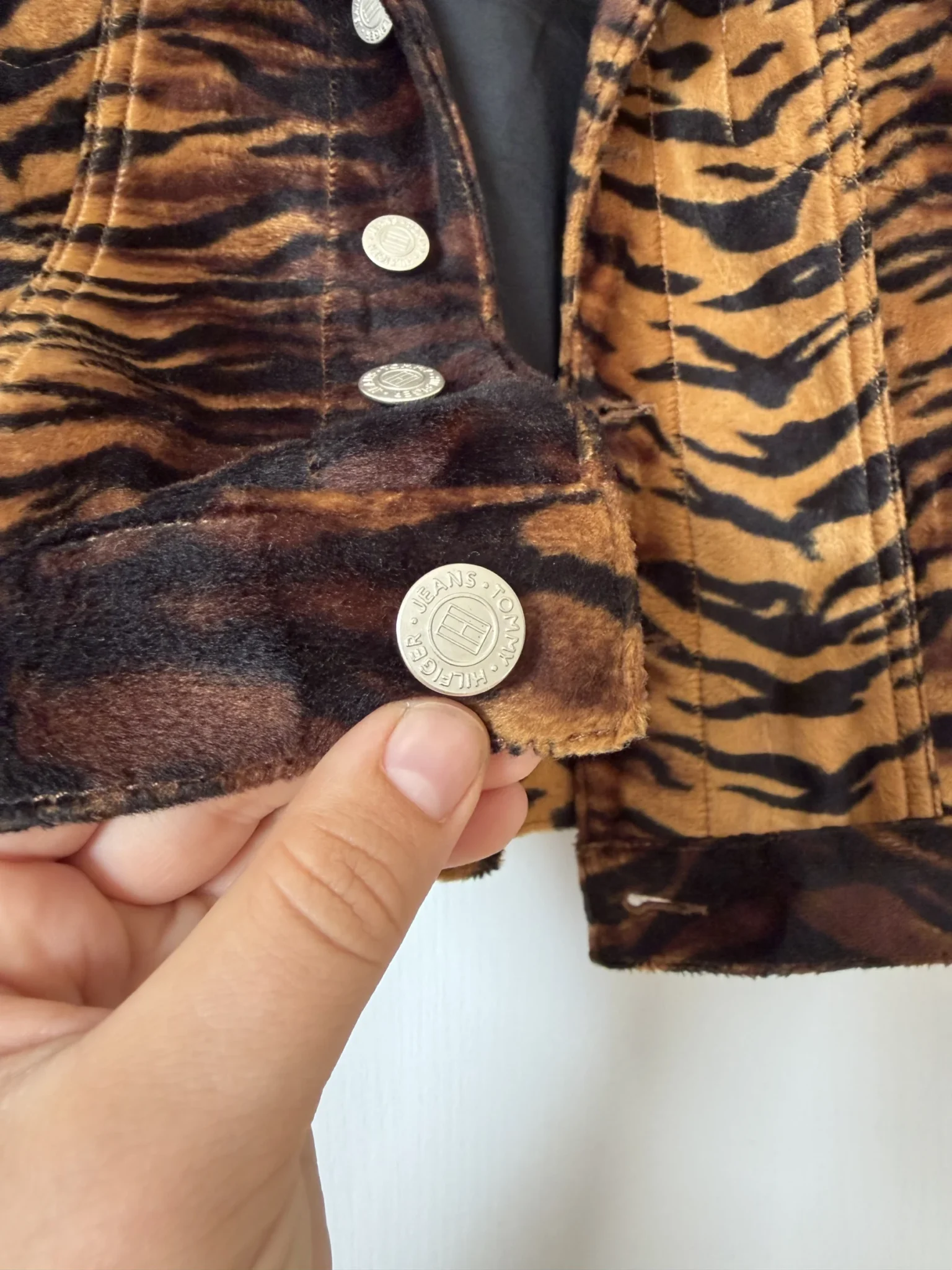 Image for Veste Tommy Hilfiger taille L motif tigré