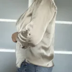 Thumbnail for Blouse Vince taille 6 écru doré col tombant