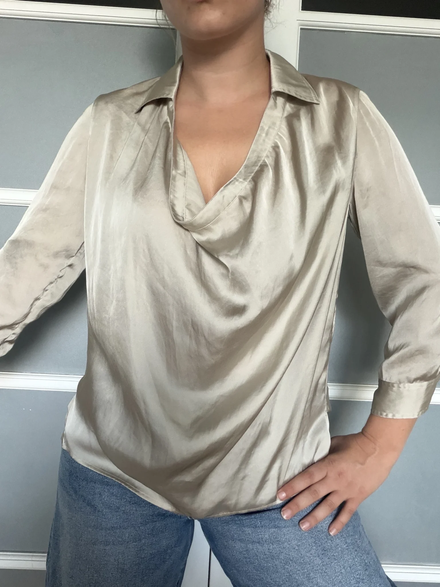 Image for Blouse Vince taille 6 écru doré col tombant
