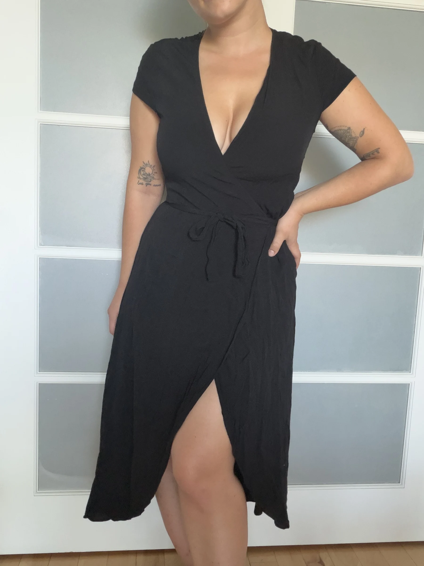 Robe & Other Stories noir taille 10 coupe portefeuille And Other Stories seconde main