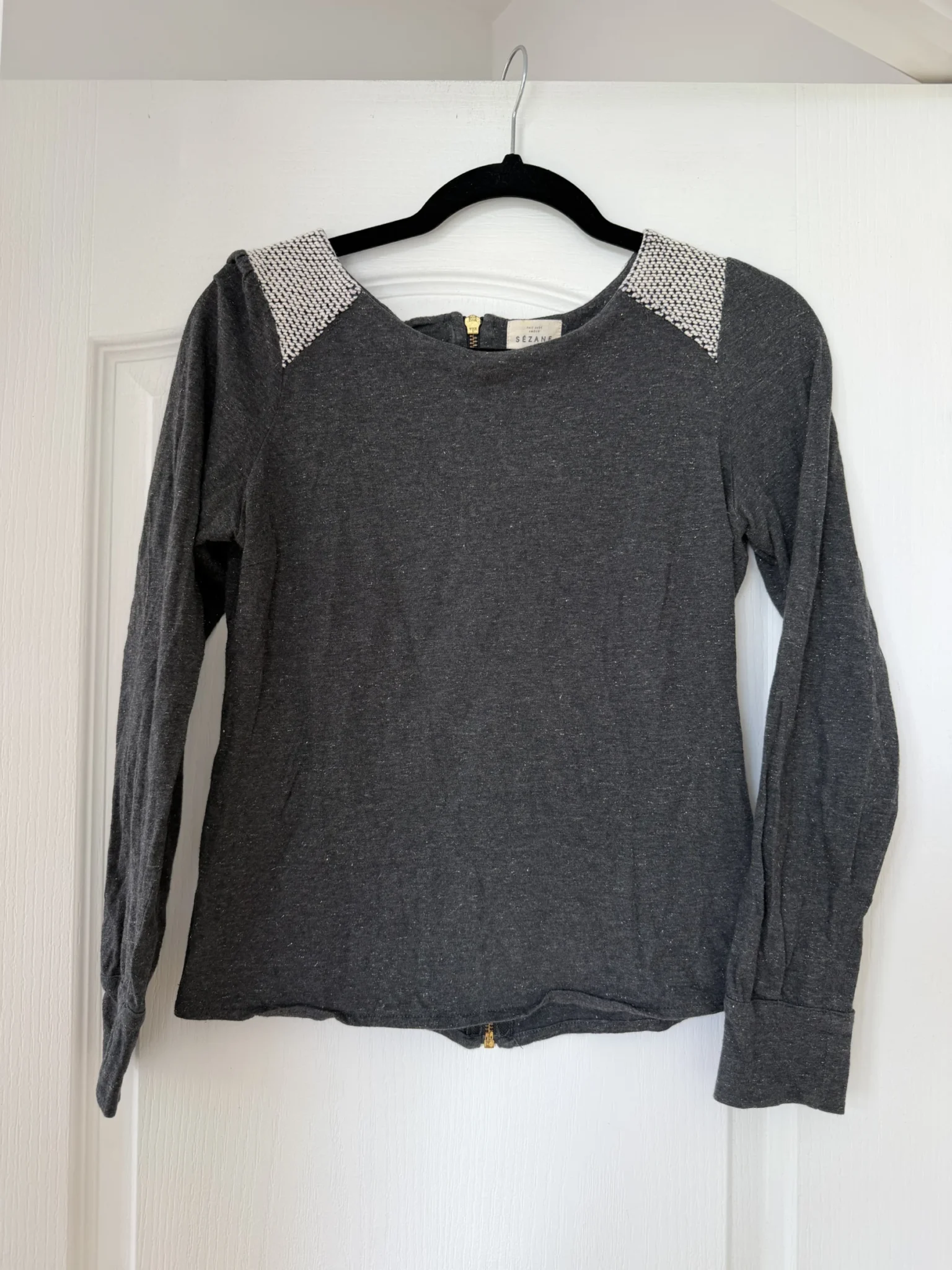 Image for Chandail Sézane taille S gris à paillettes doré et empiècements