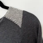 Thumbnail for Chandail Sézane taille S gris à paillettes doré et empiècements