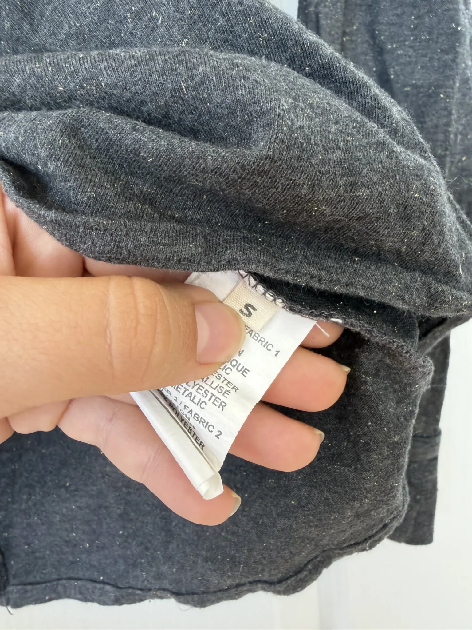 Image for Chandail Sézane taille S gris à paillettes doré et empiècements