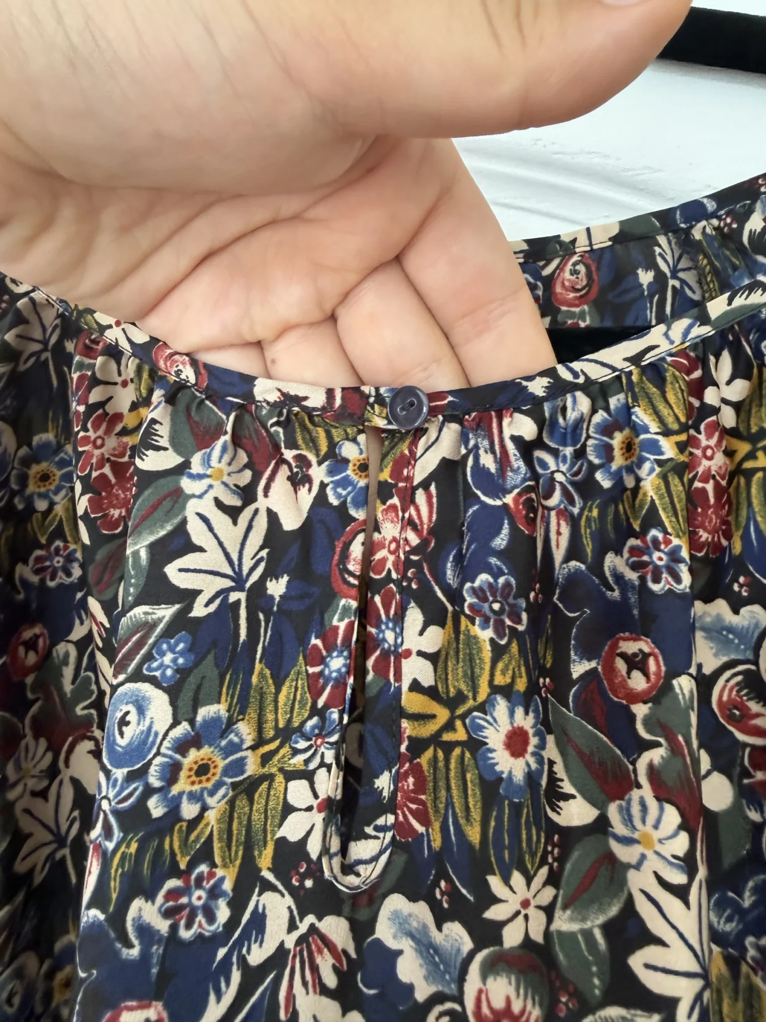Image for Blouse Gérald Darel taille 38 fleuris bleu marine