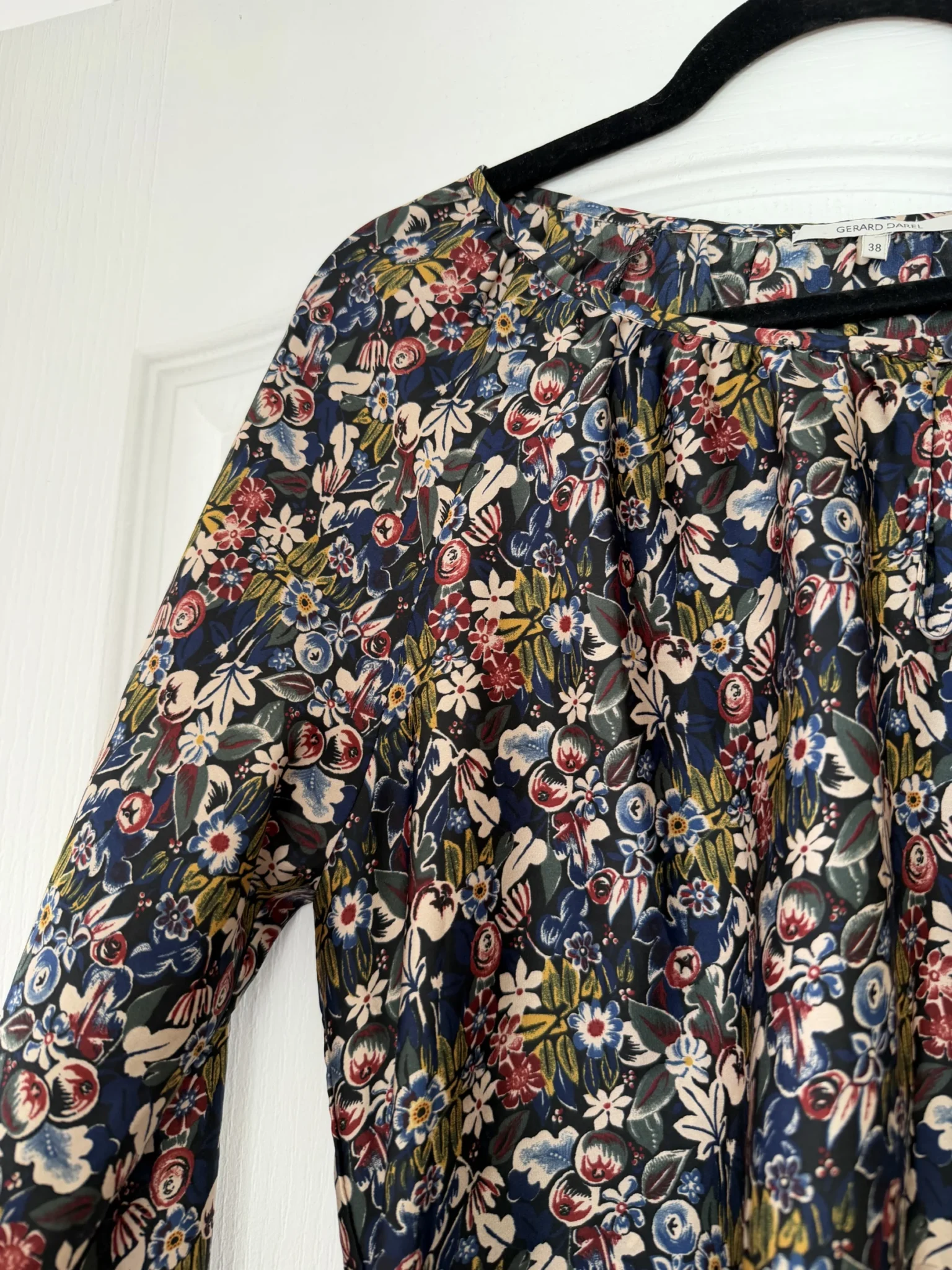 Image for Blouse Gérald Darel taille 38 fleuris bleu marine